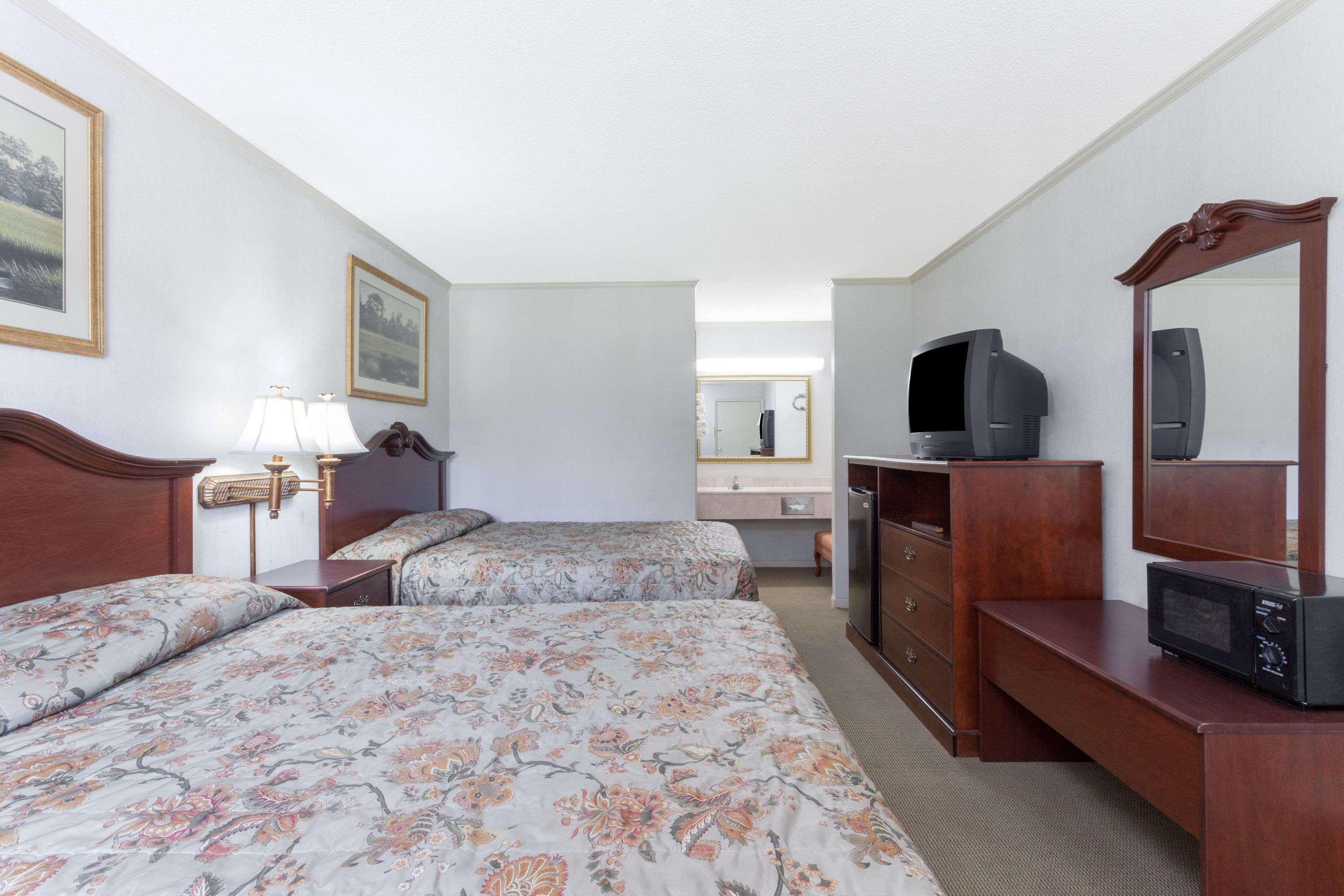 Knights Inn Point South Yemassee Extérieur photo