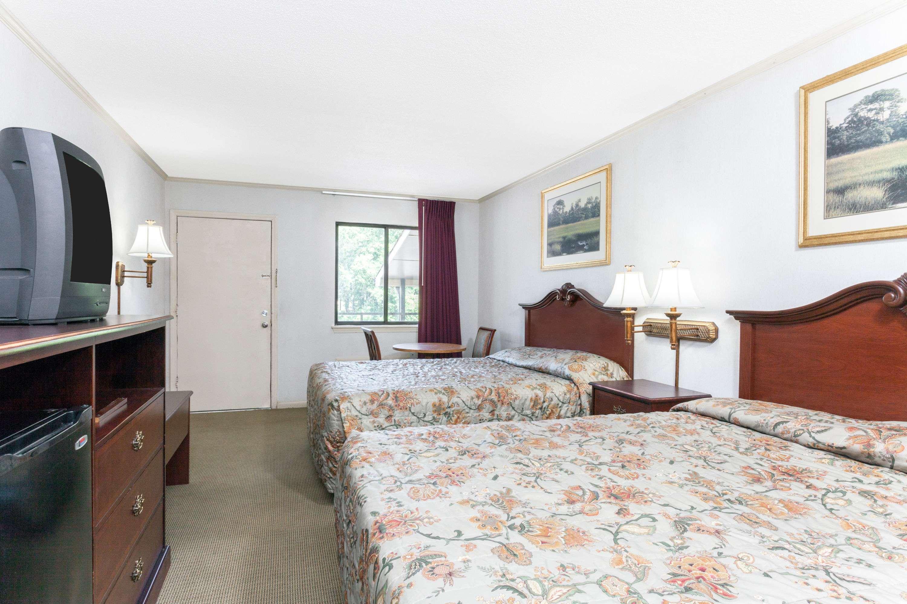 Knights Inn Point South Yemassee Extérieur photo